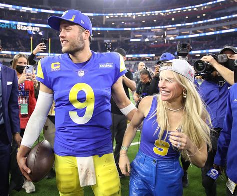 Super Bowl Champion Matthew Staffords Wife Kelly Stafford Gives A