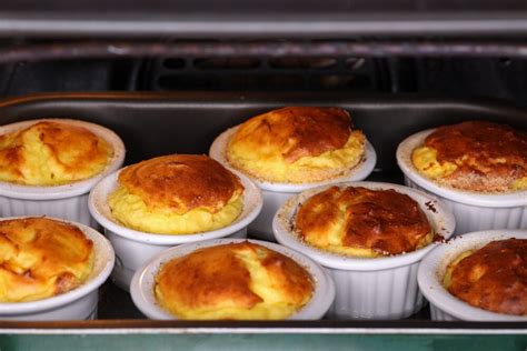 Receita De Suflê De Queijo é Deliciosa E Simples De Fazer Confira