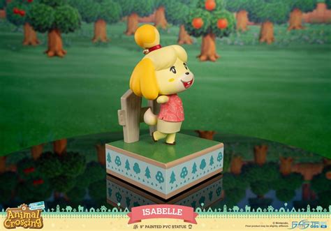 Animal Crossing New Horizons Isabelle Statue