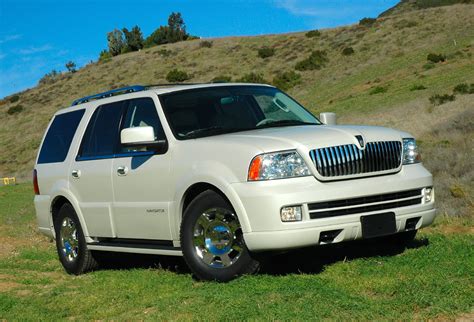 2005 Lincoln Navigator - Information and photos - MOMENTcar