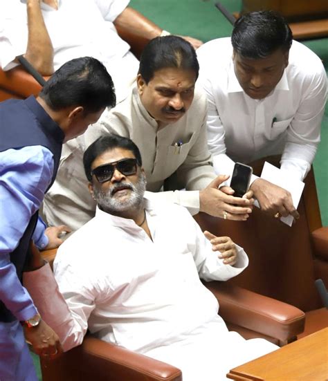 Miffed Karnataka Congress Mla Anand Singh Resigns