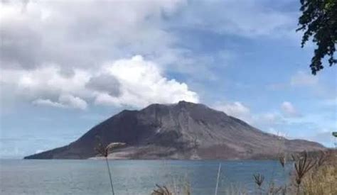 Gunung Ruang Turun Status Dari Level III Siaga Menjadi Level II