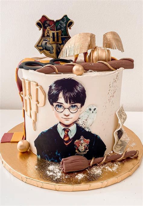 52 Enchanting Harry Potter Cake Ideas For Wizards And Witches Printed