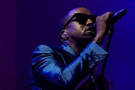 Kanye West Rants At Concert Crowd Uk