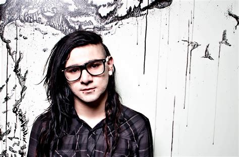 Biografias De Cantantes Skrillex