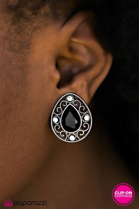 Everything Only 5 Each Black Gems Earrings Teardrop Earrings