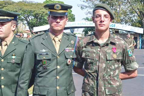 2° B Fv Militares De NaÇÕes Amigas Participam De CerimÔnia Em