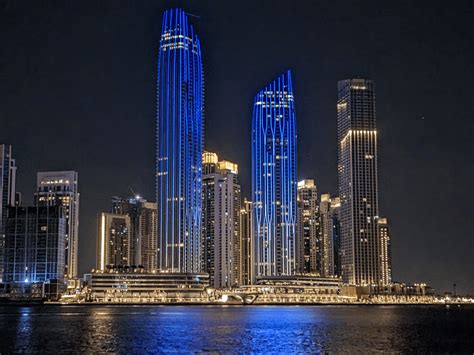 Dubai 2023 : r/neoncities