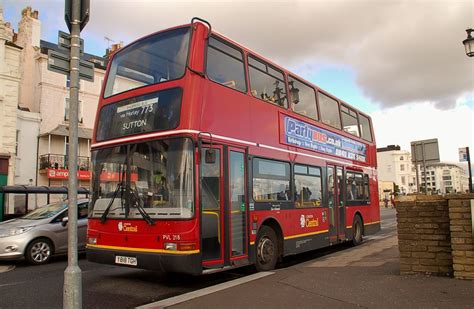 Pvl Y Tgh London Go Ahead Volvo B Tl Plaxton Presid Flickr