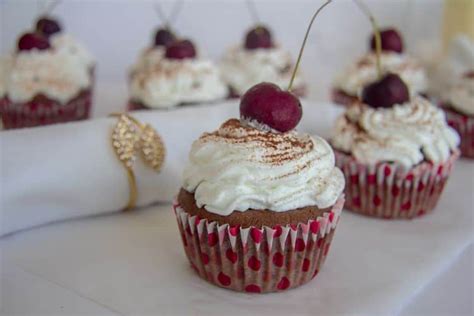 Cupcakes Low Carb Conheça agora 2 opções Delícias da Cozinha