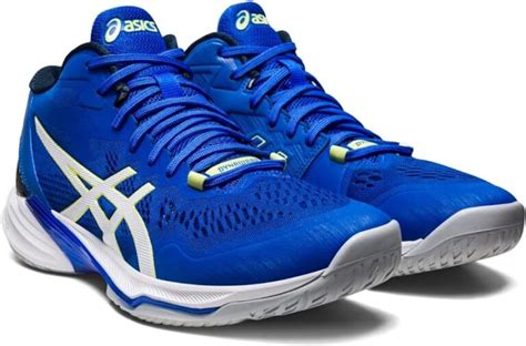 12 Best Volleyball Shoes For Women And Men Tested And Reviewed