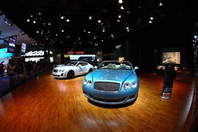 70 Car Showroom Lighting and Design ideas | car showroom, automotive ...