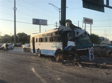 Choque de camión urbano deja un pasajero muerto en Apodaca