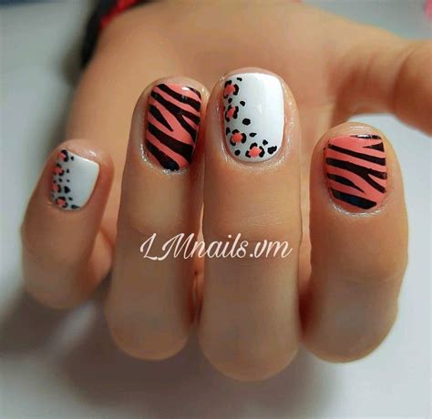 Pin by Laura Mansilla on uñas animal print Nails Animal print Print