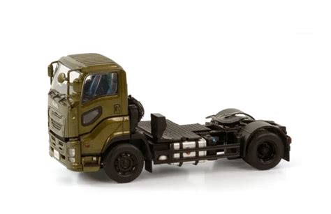 Collectible Alloy Model T Wsi 1 50 Scale Isuzu Giga Short Cab 4x2 Tag Axle Truck