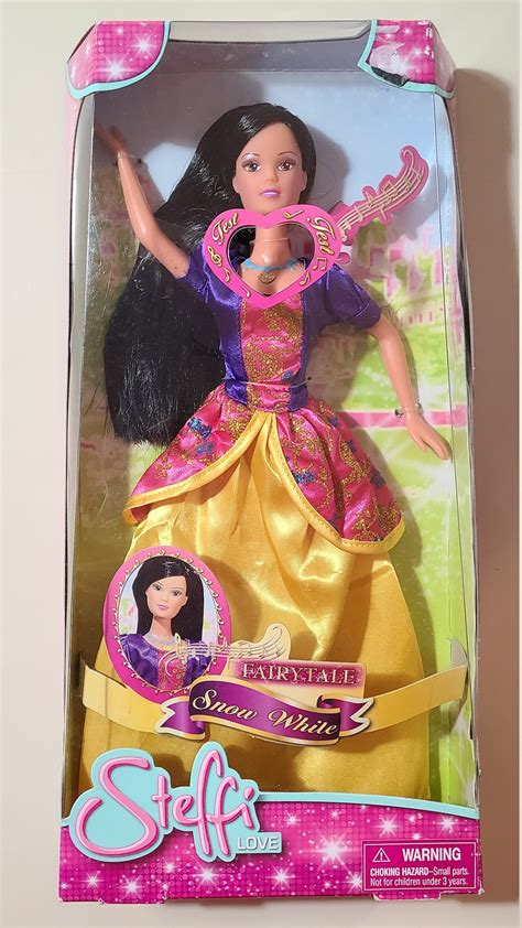 Steffi Love Fairytale Singing Princess Snow White Doll Brand New In The