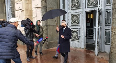 Przykład agresywnej polityki Stanowcza odpowiedź MSZ na wydalenie