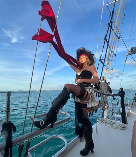 Sydney Sweeney Pirate 5