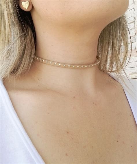 Choker Gargantilha Colar de Couro Camurça Caramelo Dourado Elo7