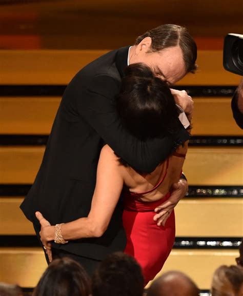 Julia Louis Dreyfus On Bryan Cranston Kiss We Had To Clear It With Our Spouses Hollywood Life