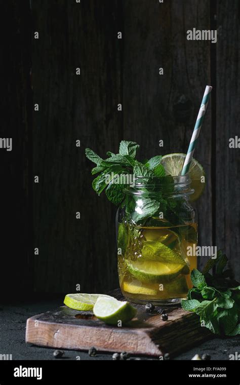 Ice Green Tea Stock Photo Alamy