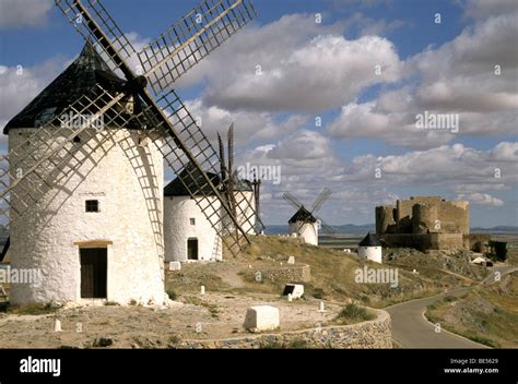 Don quixote and the windmills hi-res stock photography and images - Alamy