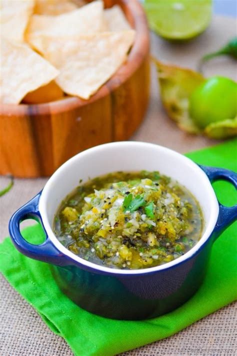 Fire Roasted Tomatillo And Jalapeno Salsa A Great And Delicious Way To Kick Start Parties