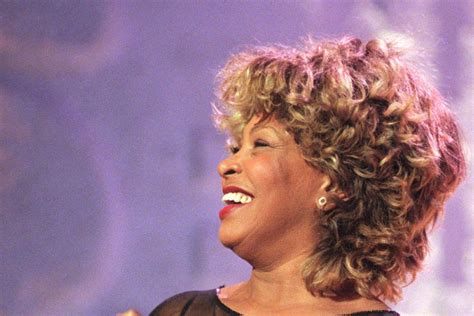 Tina Turner Her Most Iconic Outfits Through The Decades