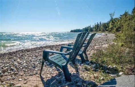 Great Lakes Islands - Lake Michigan and Lake Superior