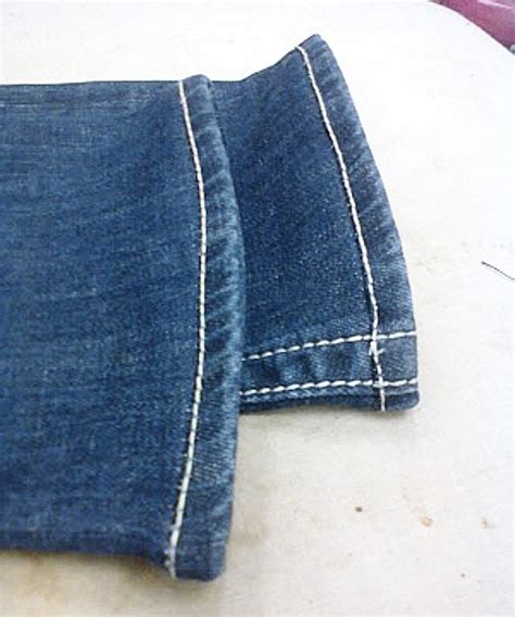 How to Hem Jeans Like a Pro (with photos)