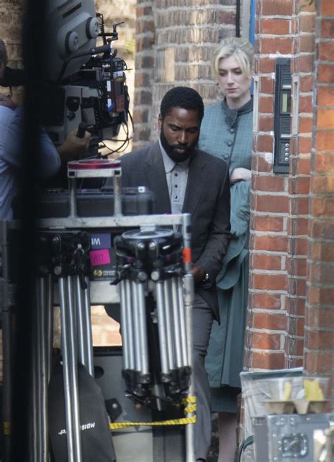 Elizabeth Debicki - Filming of Tenet in North London-24 | GotCeleb