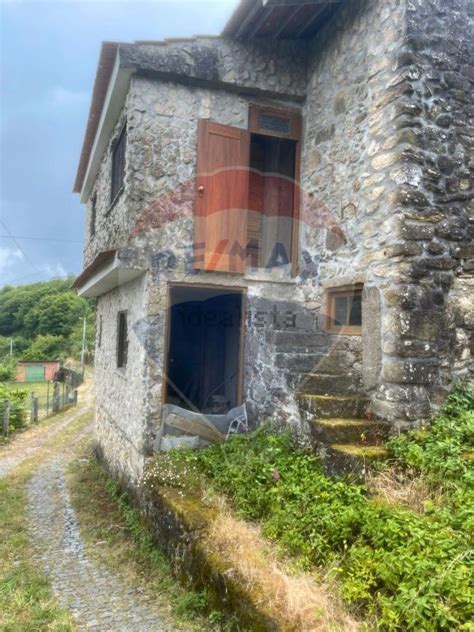 Casa Ou Moradia Venda Na Rua Principal De Portela Rocas Do Vouga