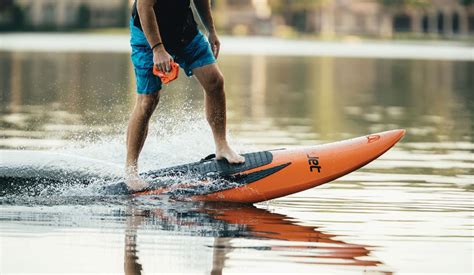 Toy of the Month: 30-knot electric jet board makes waveless surfing ...