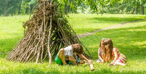 Nature play builds resilient, curious kids