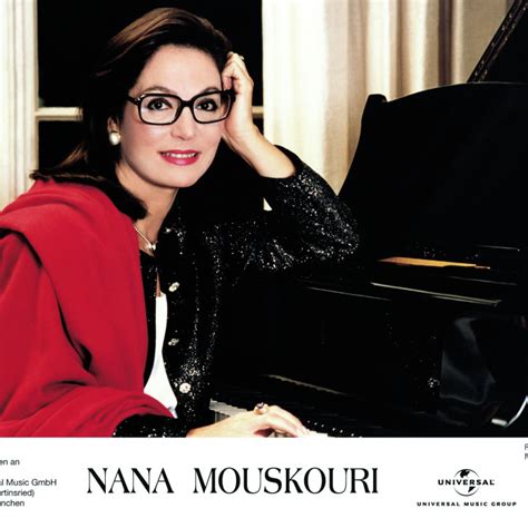 Singing Her Way To Success: 5 Figures Revealed