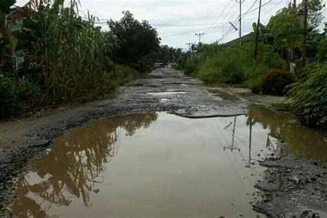 Warga Keluhkan Infrastruktur Ke Pelabuhan Sintete Pemangkat Antara