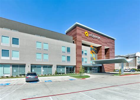 La Quinta Inn & Suites by Wyndham Dallas/Fairpark | Dallas, TX Hotels