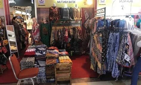 Ini Rekomendasi 16 Spot Beli Batik Di Solo