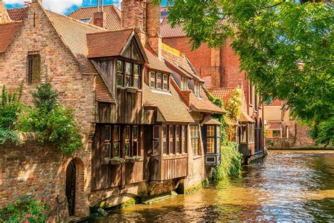 Visita Guiada Por Brujas Paseo En Barco Por Los Canales