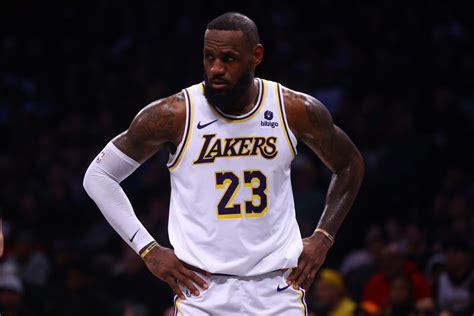 Lebron James Offers Retirement Update After Remarkable 40-Point ...