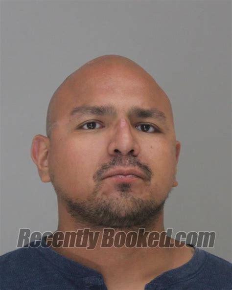 Recent Booking Mugshot For Carlos Olivo In Dallas County Texas