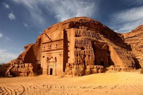 Mengenal Madain Saleh Kota Kuno Di Arab Saudi Yang Dianggap Terkutuk