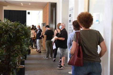 Vaccination à Alençon Avec la troisième dose rush à la Halle aux Toiles