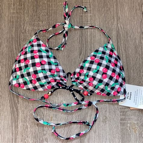 10 Hot Sexy Cherry Ahrizona Bikini Pics