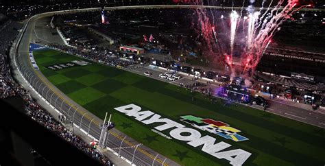 Daytona Duels Offer Plenty of Fireworks