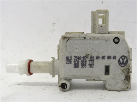 Used Genuine Vw Beetle Fuel Flap Open Actuator Solenoid C