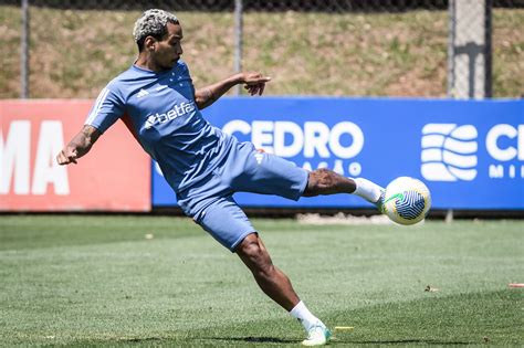 Na expectativa por Matheus Pereira Cruzeiro fecha preparação para