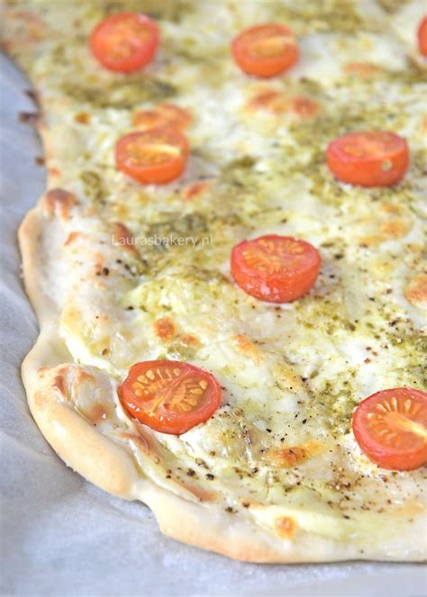 Caprese Flammkuchen Laura S Bakery Recept Bakkerijen Recepten