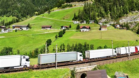 Transport Kombinowany Co To Jest I Na Czym Polega Definicja Omega