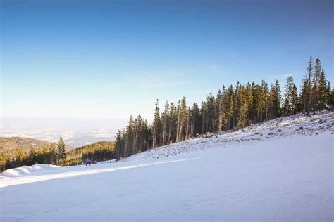 Ski Slope with Blue Sky | Free Winter Image by picjumbo